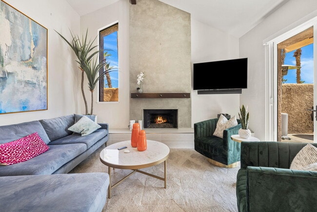 Building Photo - 49069 Mariposa Dr