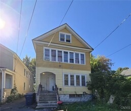 Building Photo - 523 Richmond Ave