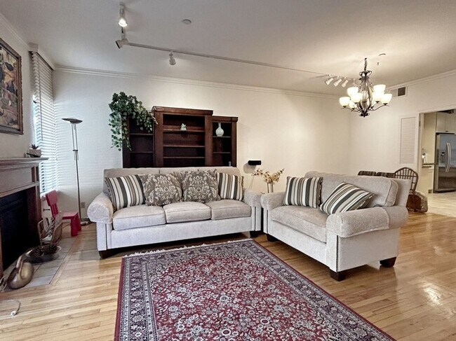 Foto del edificio - Furnished town house in Sunnyvale near Sun...