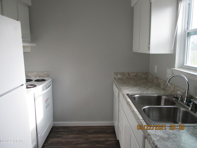 Building Photo - 1218 Stephen Dr