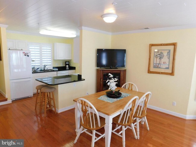 Building Photo - 508 Rowland Dr