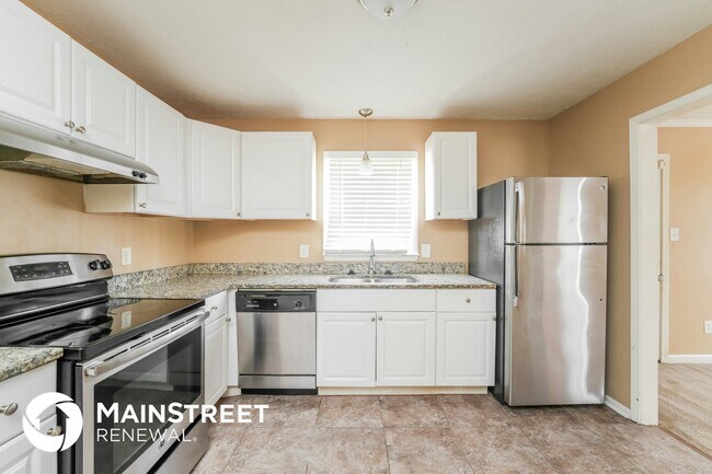 Foto del edificio - 3328 Mansfield Ln
