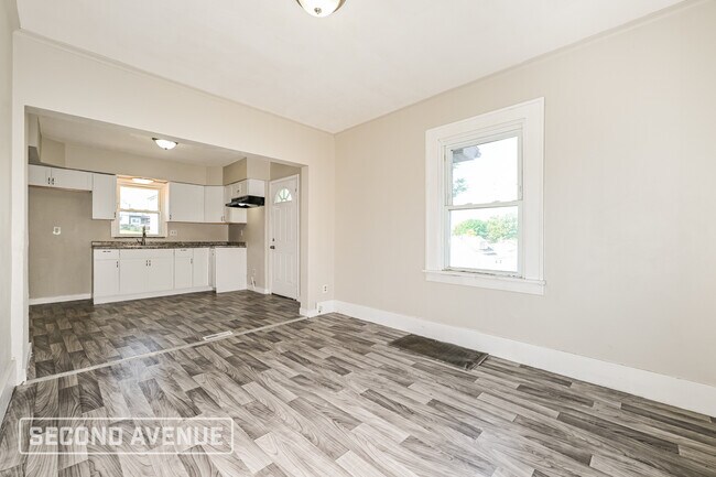 Building Photo - 1506 Freemont St