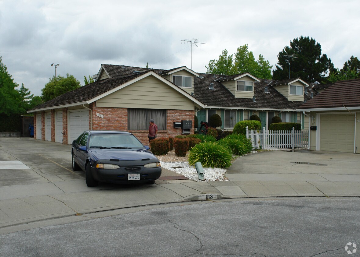 Foto del edificio - 103 Falkirk Ct
