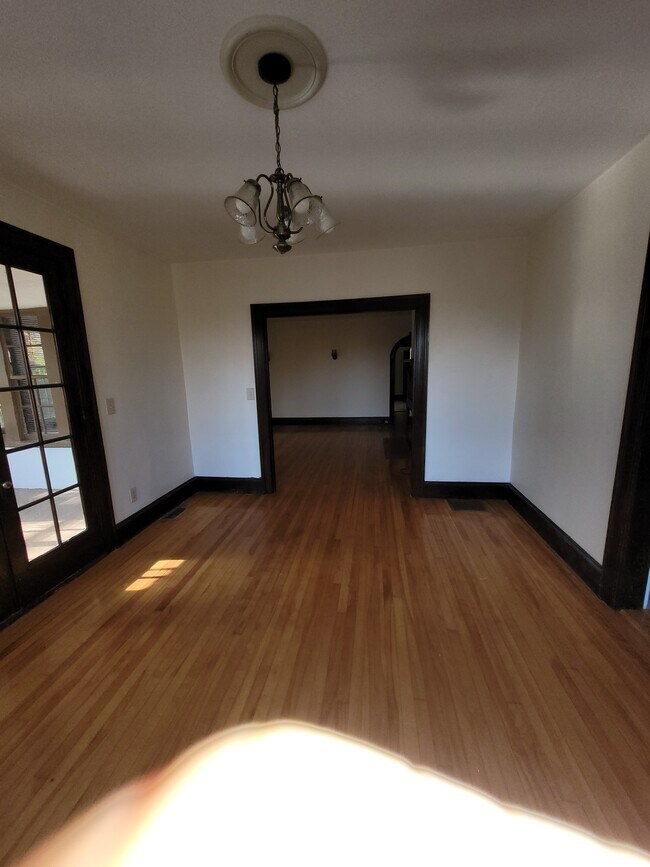 Building Photo - 47 Heywood St