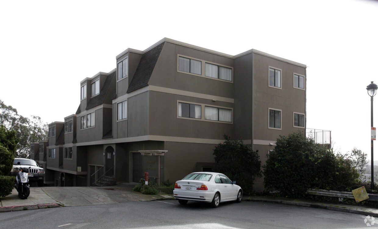 Primary Photo - Fairmount Hill Apartments