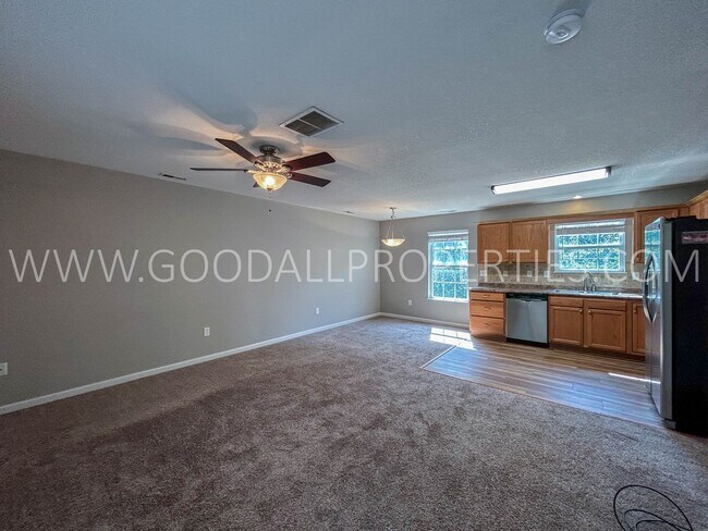 Foto del edificio - Great Location!! 2 bedroom Townhome in Waukee!!