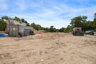 Building Photo - 1450 Mesquite St