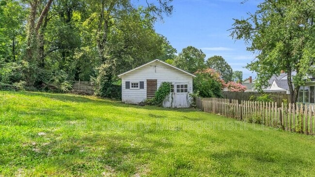 Photo - 406 Osborne Dr House