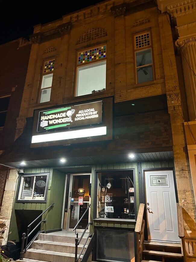 Building Photo - 15 S Main St