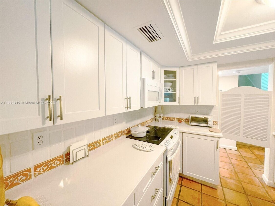 Foto principal - 7526 SW 58th Ave