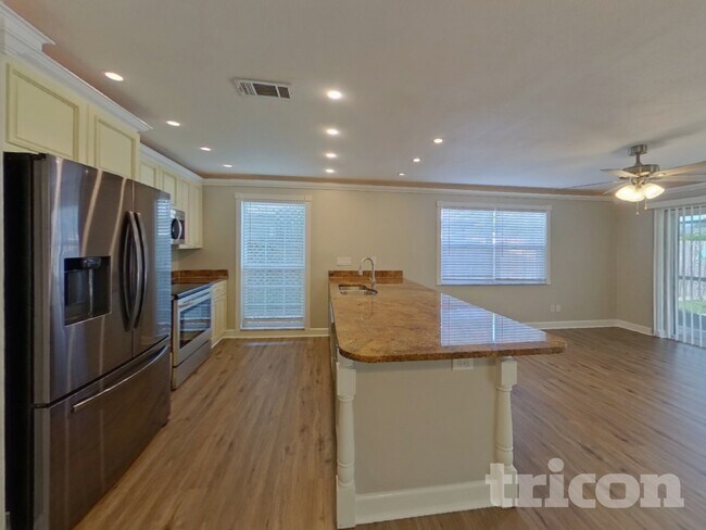 Building Photo - 2376 Millwood Ln