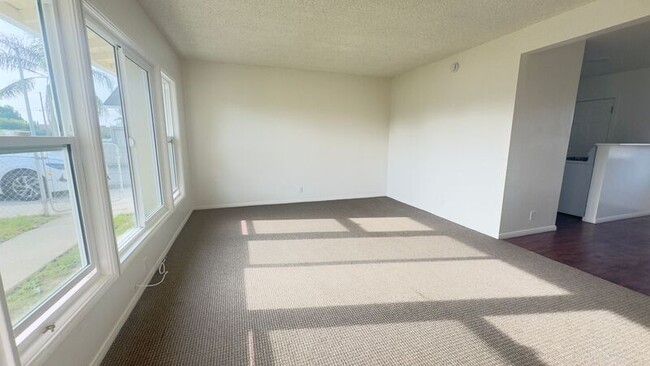 Building Photo - 11315 Painter Ave