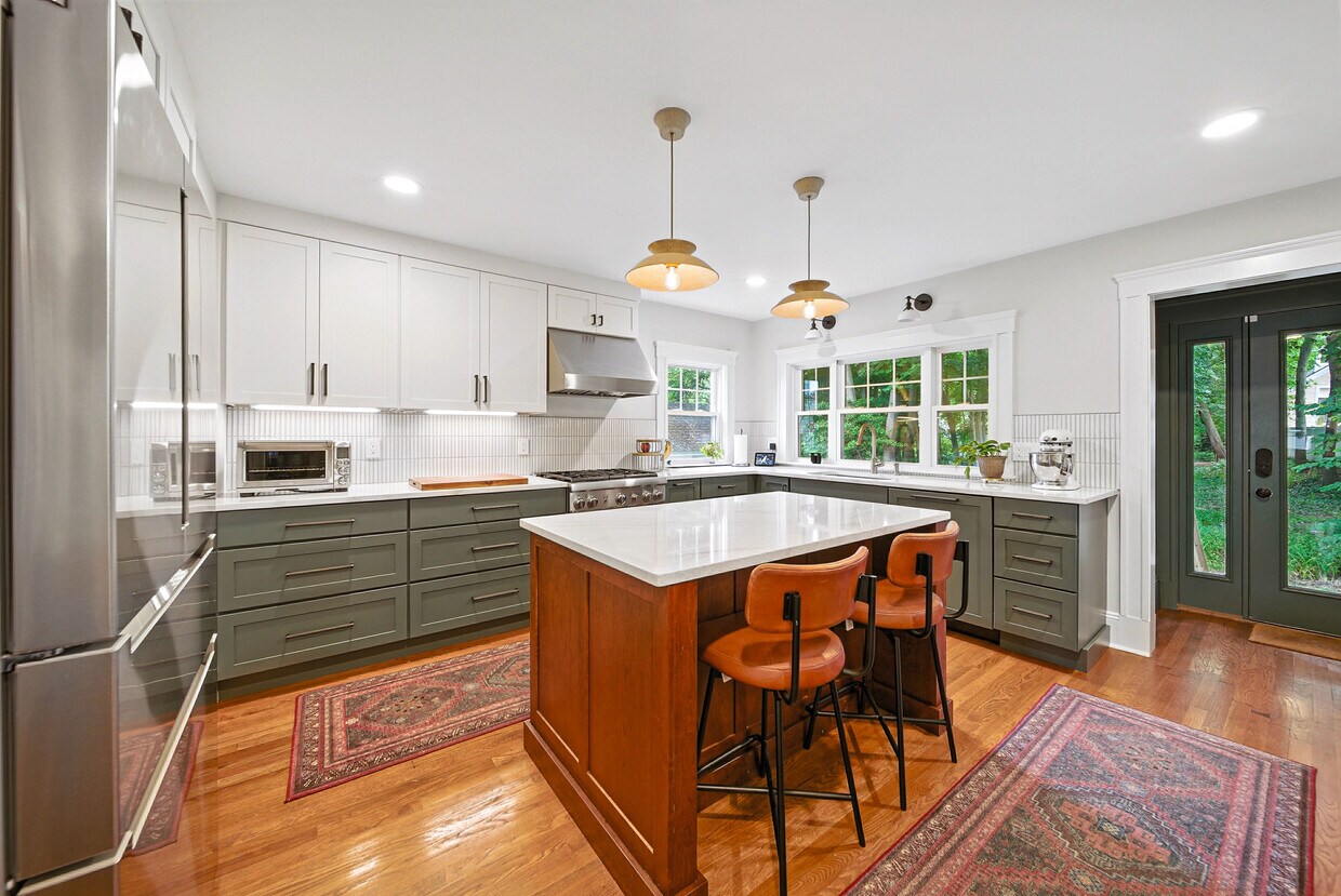 Foto principal - 34 Lynde Ave