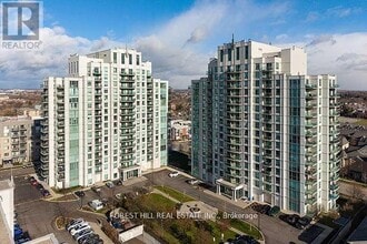 Building Photo - 8 Rosebank Dr