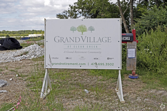 Foto del edificio - Grand Village at Clear Creek