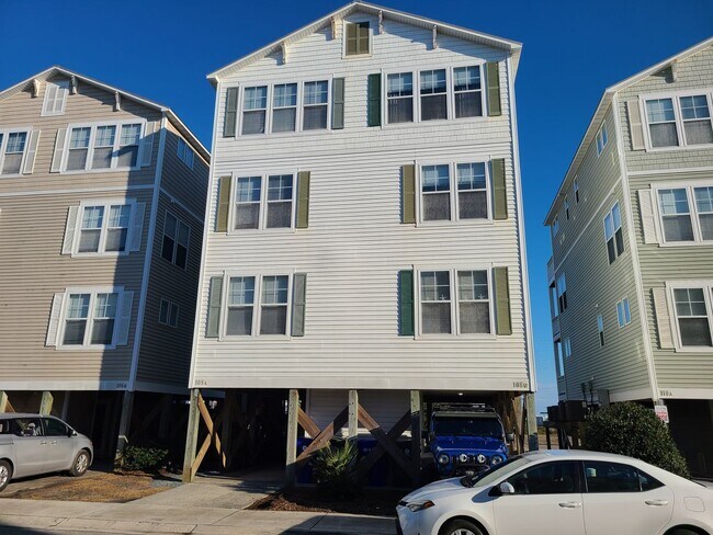Foto del edificio - 3 Bedroom 2 1/2 bath unfurnished Townhouse located in Surf City-Ocean views