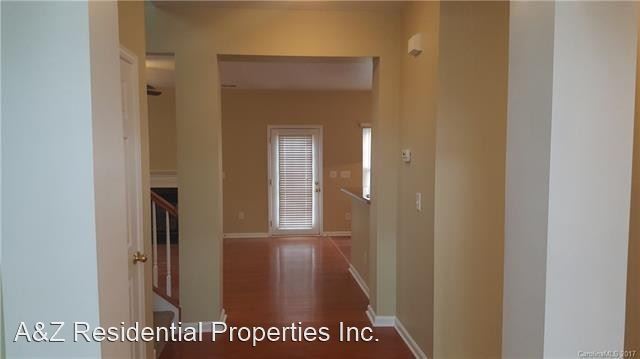 Building Photo - 6 br, 3.5 bath House - 16831 Macanthra Drive