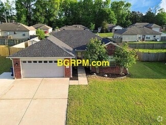 Building Photo - 13 Mustang Dr