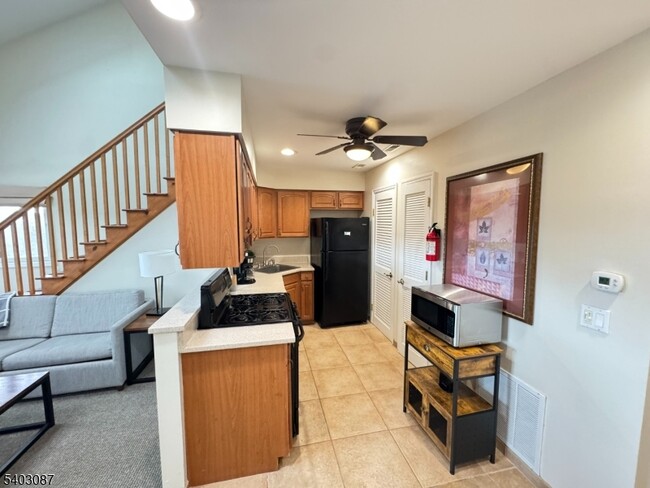 Building Photo - 3 Telemark Dr