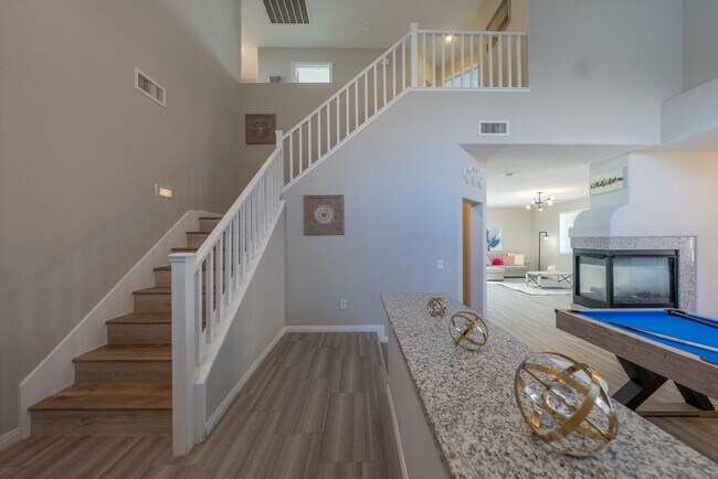 Foto del edificio - Spacious 4-Bed Family Home in Prime Las Vegas Location!