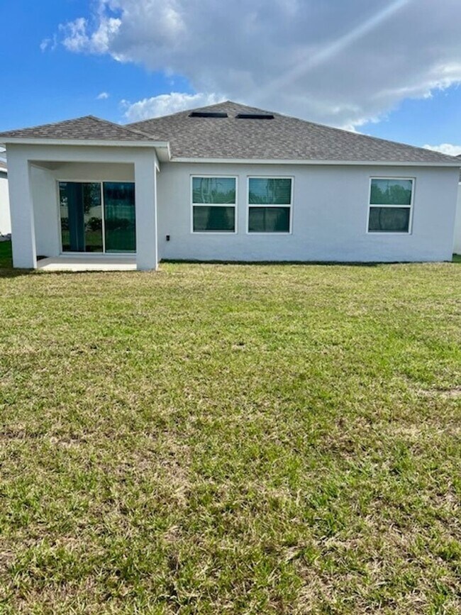 Building Photo - Charming NEW BUILD  4BR House in Leesburg ...