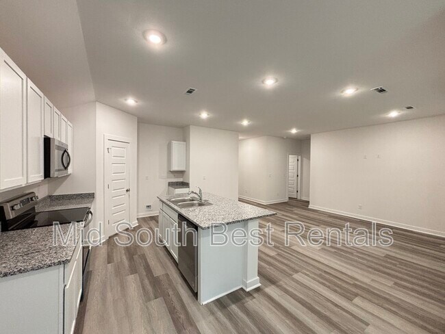 Building Photo - 8407 Oxford Valley Dr