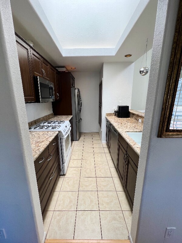 Building Photo - 4862 Santa Cruz Ave