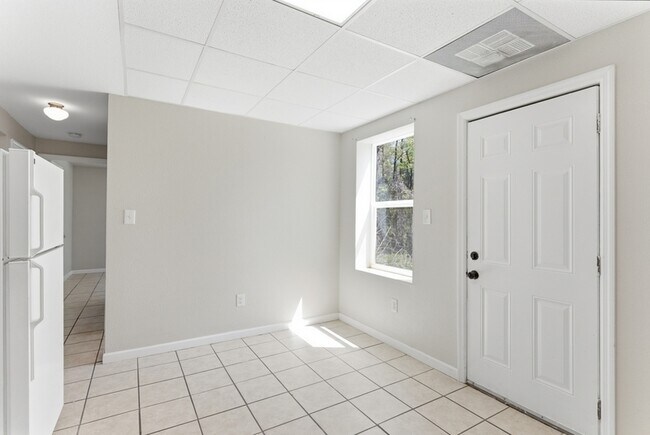 Foto del edificio - 3300-3374 Valley View Drive - 3334