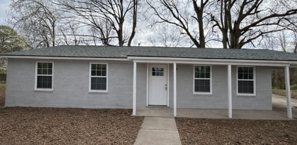 Building Photo - 4644 Huckleberry Cove