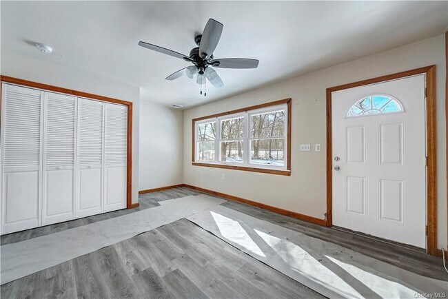 Building Photo - 204 Stony Ford Rd