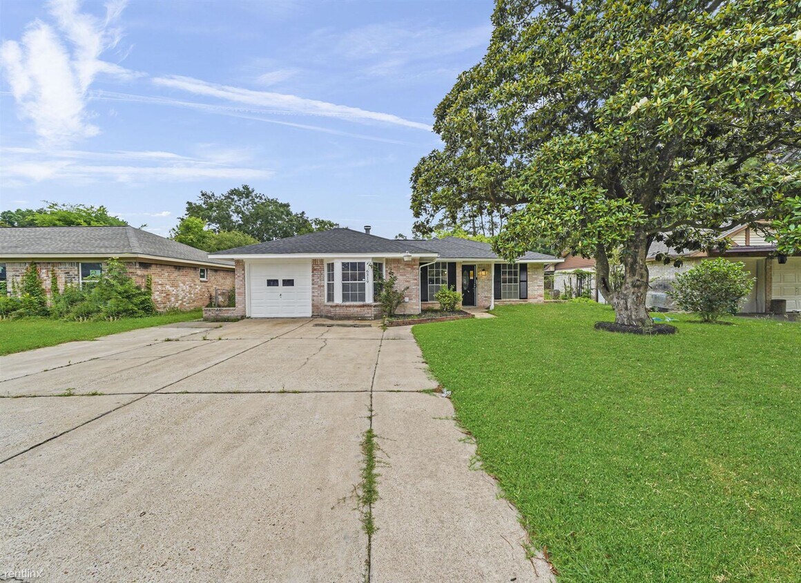 Primary Photo - 4 br, 2.5 bath House - 6319 Hopper Rd