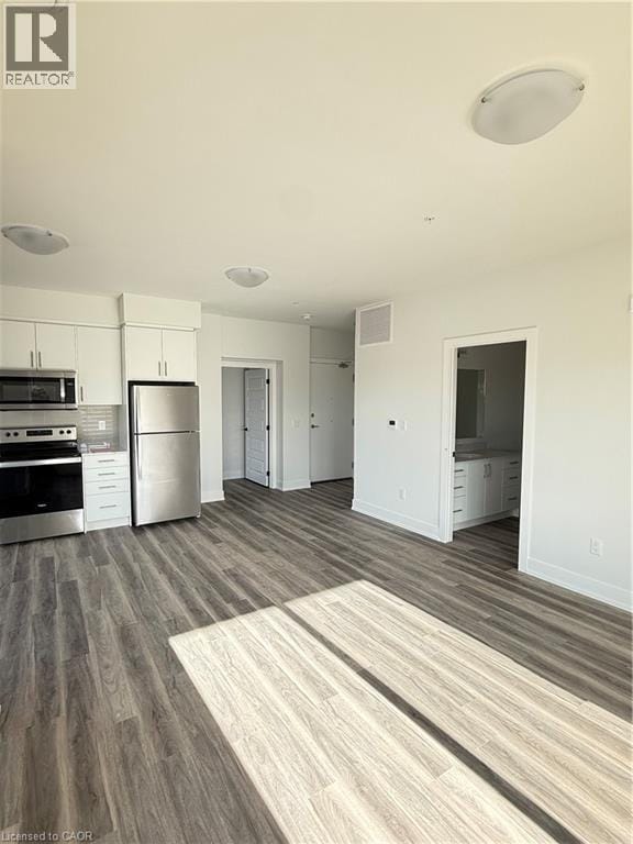 Photo du bâtiment - 1100 Lackner Pl