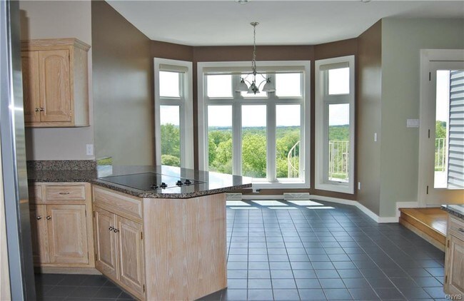 Building Photo - 1005 Grassy Hill Ln