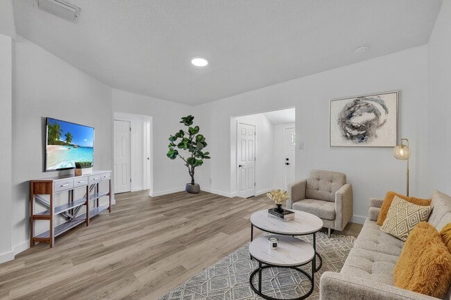 Photo - 713 Langston Ct House