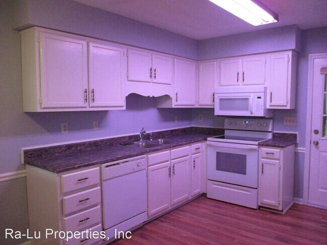 Building Photo - 4047 Greene Haven Dr