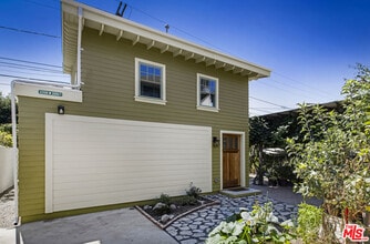 Building Photo - 2358 W 20th St