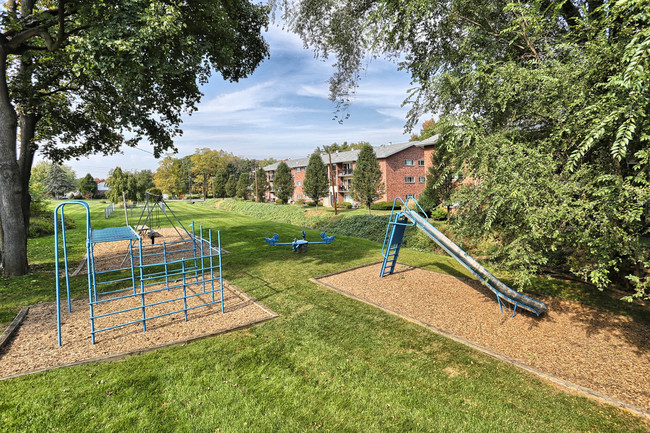 Building Photo - East Park Gardens Residential