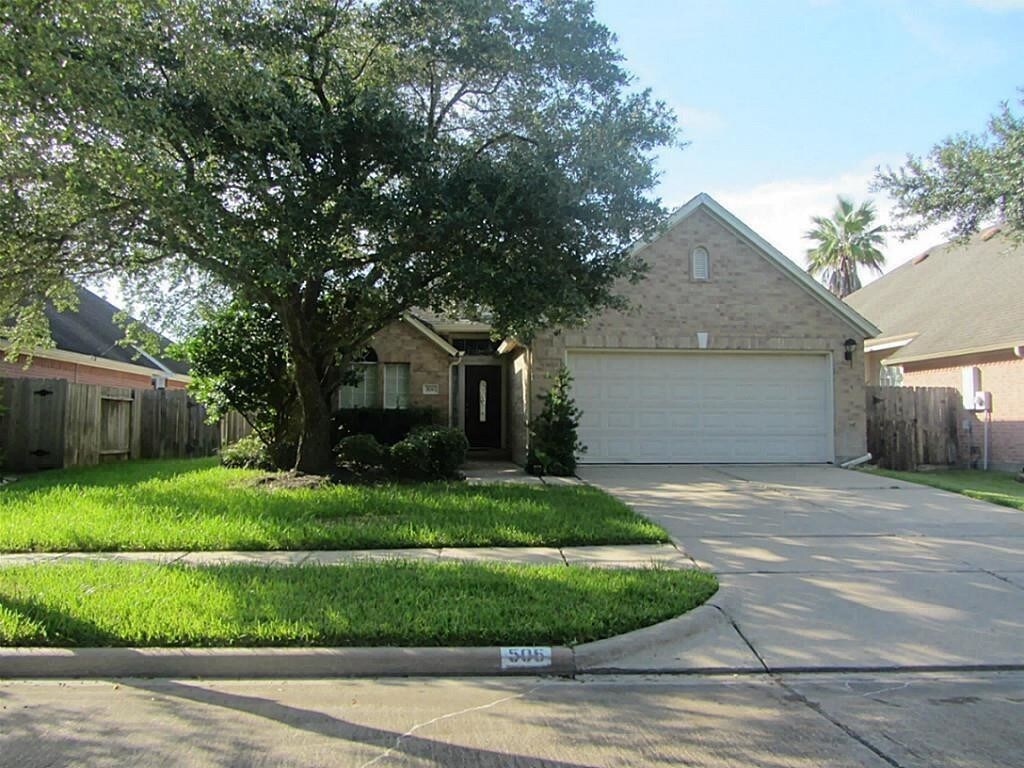 Primary Photo - 506 Calloway Dr
