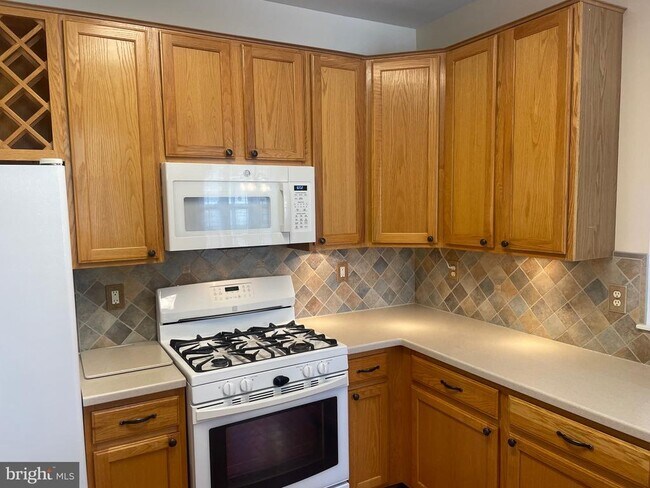 Building Photo - 20389 Radcliff Terrace