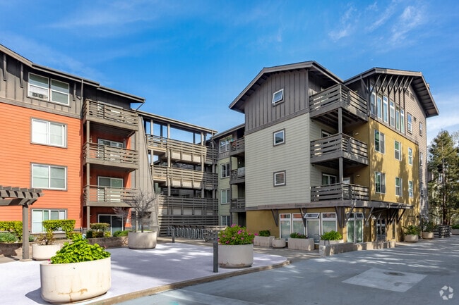 Fotografía del edificio - Cinnabar Commons