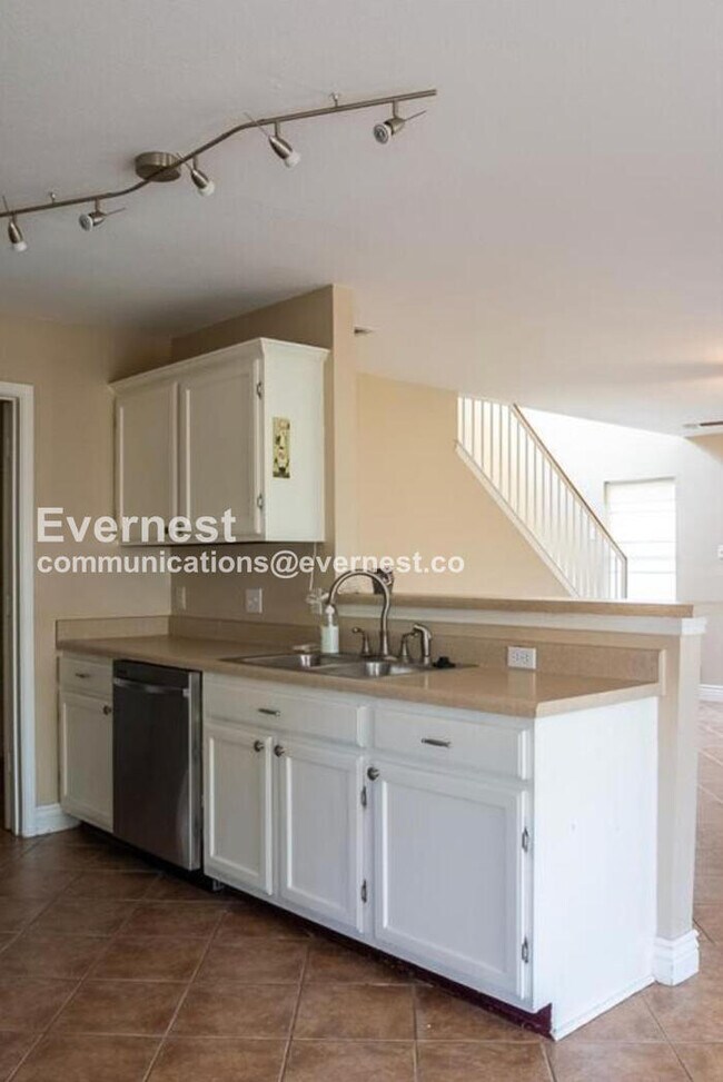 Foto del edificio - 15532 Miss Adrienne's Path