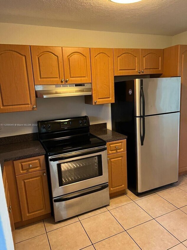 120 Sparrow Dr Unit 110, Royal Palm Beach, FL 33411 Condo for Rent in