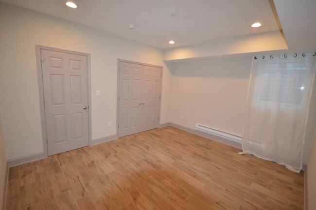 Building Photo - 1948 E York St