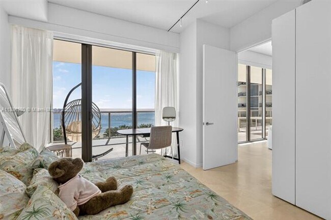 Building Photo - 9705 Collins Ave