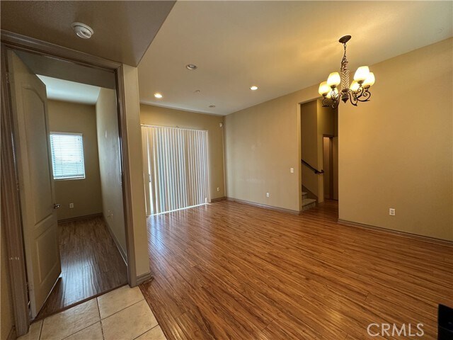 Foto del edificio - 41 N Oak Ave