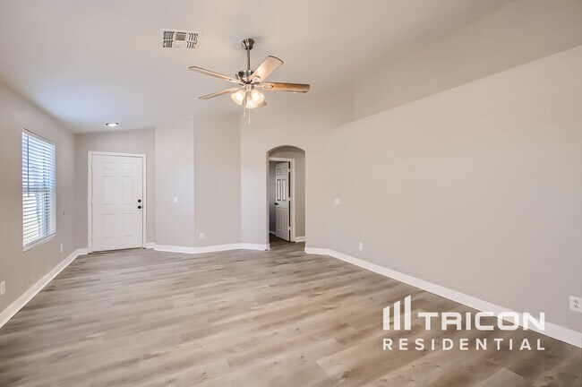 Foto del edificio - 1663 S 229th Ave