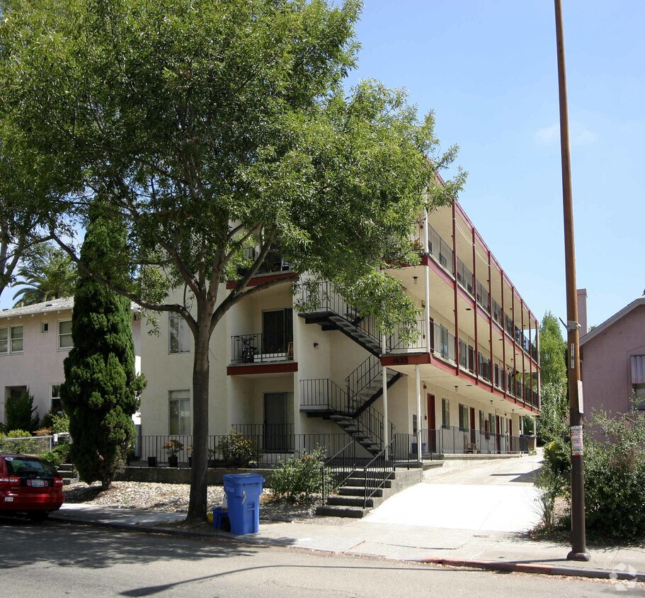 Building Photo - 1635 Martin Luther King Jr Way