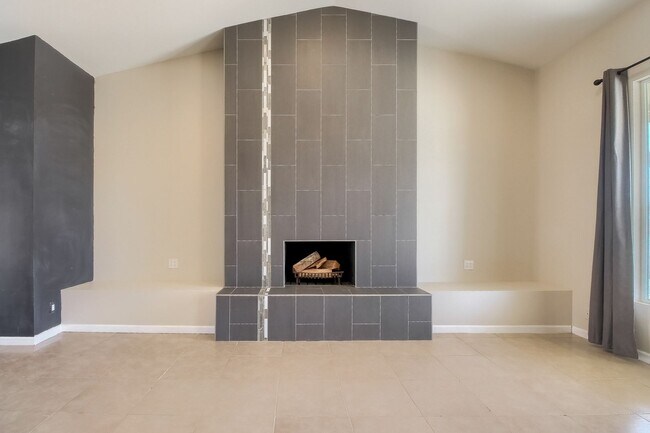Foto del edificio - 2618 E Sweetwater Ave