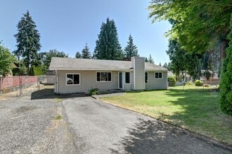 Building Photo - 1713 113th Dr SE